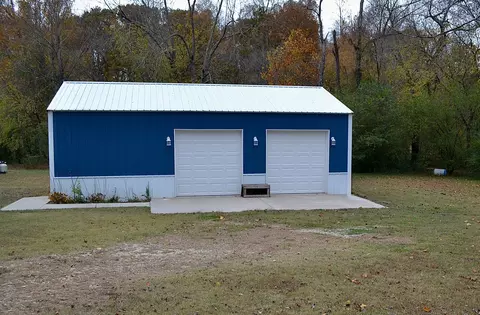1441 Flatwood Rd, New Johnsonville, TN 37134