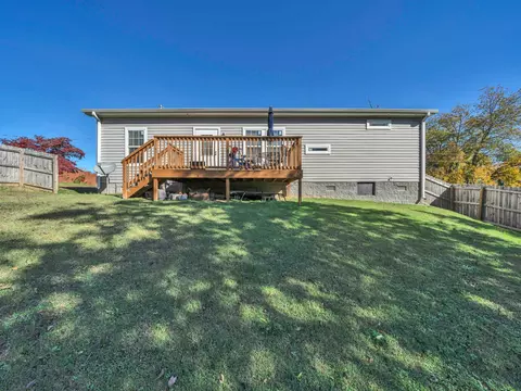 Exterior - 104 E Pond St, Adams, TN 37010 photo 11 of 12