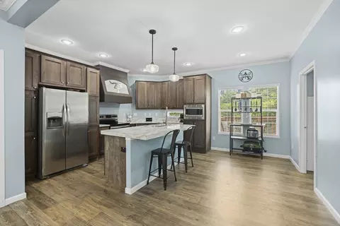 Kitchen - 104 E Pond St, Adams, TN 37010 photo 5 of 12