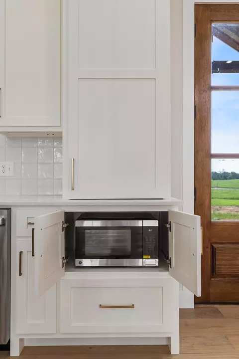 Kitchen - 188 Beartown Rd, Loretto, TN 38469 photo 5 of 6