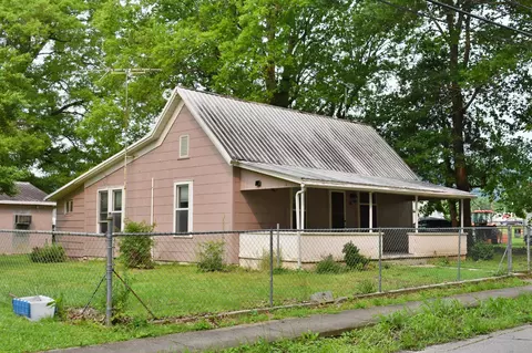 174 E Jackson Ave, Spring City, TN 37381