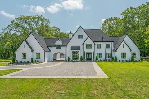 5314 Garden Trail Ln, Collierville, TN 38017