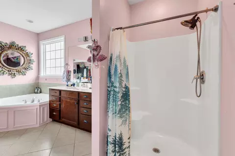 Bath - 1726 Splash Pl, Murfreesboro, TN 37130 photo 2 of 6