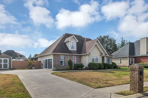 Exterior - 1726 Splash Pl, Murfreesboro, TN 37130 photo 4 of 10