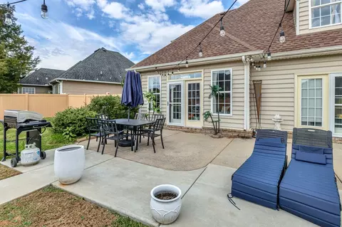 Exterior - 1726 Splash Pl, Murfreesboro, TN 37130 photo 5 of 10