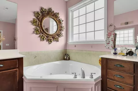 Bath - 1726 Splash Pl, Murfreesboro, TN 37130 photo 3 of 6