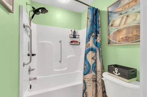Bath - 1726 Splash Pl, Murfreesboro, TN 37130 photo 6 of 6