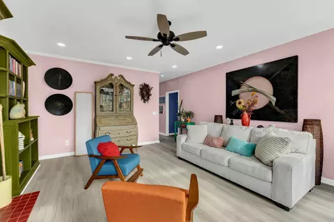 Living - 1726 Splash Pl, Murfreesboro, TN 37130 photo 3 of 4
