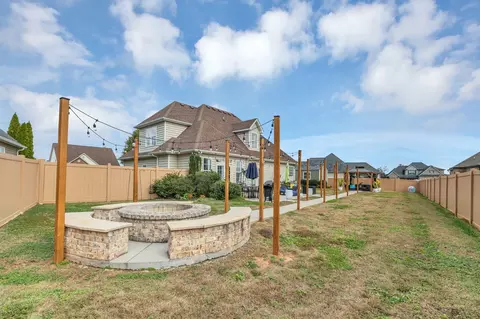 Exterior - 1726 Splash Pl, Murfreesboro, TN 37130 photo 7 of 10