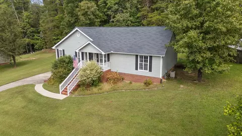 413 Ashley Dr, Soddy Daisy, TN 37379