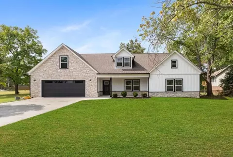 809 Gentry Rd, Chattanooga, TN 37421