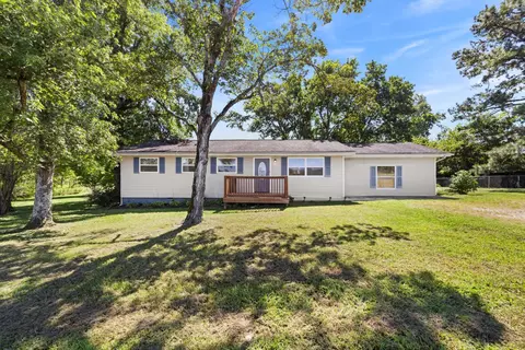 792 S Mack Smith Rd, Rossville, GA 30741