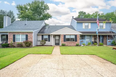 1306 Leaside Ln, Hixson, TN 37343