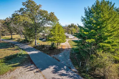 590 C Rowland Rd, Rock Island, TN 38581