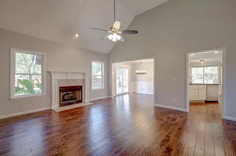 2006 Adonis Dr, Murfreesboro, TN 37128 photo 9