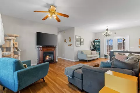 Living - 3736 Armstrong Rd, Springfield, TN 37172 photo 1 of 3