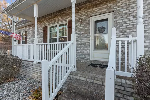 Exterior - 3736 Armstrong Rd, Springfield, TN 37172 photo 3 of 19