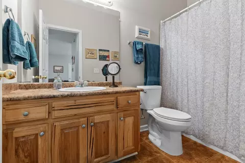 Bath - 3736 Armstrong Rd, Springfield, TN 37172 photo 1 of 4