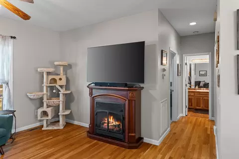 Entry Way - 3736 Armstrong Rd, Springfield, TN 37172 photo 1 of 5