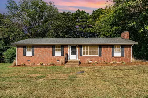 228 Bate Ave, Gallatin, TN 37066