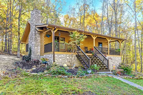 5833 Dewey Carr Rd, Bethpage, TN 37022