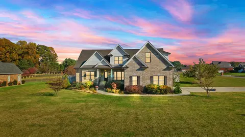 25 Holt Ln, Tullahoma, TN 37388