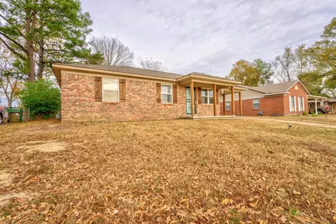 7695 Kiowa St, Millington, TN 38053