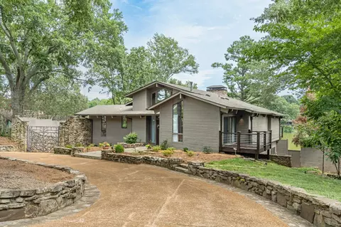 56 Viking Dr, Cordova, TN 38018