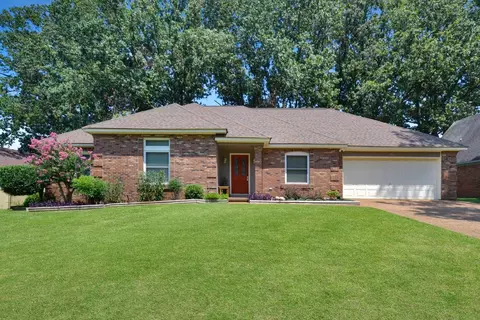 3710 Whitehill Dr, Memphis, TN 38135