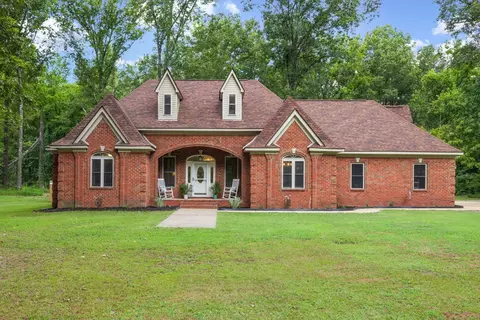 8205 Shake Rag Rd, Millington, TN 38053