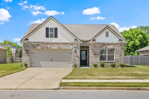 4783 Barrett Oaks Dr, Millington, TN 38053