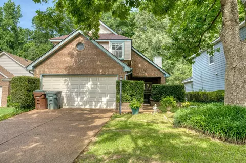 5552 Pine Oak Ln, Memphis, TN 38135