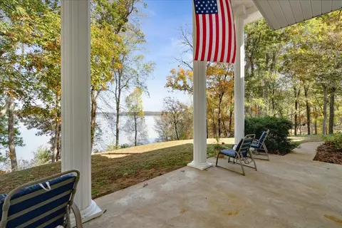 997 Vickers Ln, Big Sandy, TN 38221