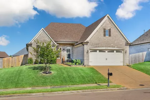 2272 Applemill Dr, Cordova, TN 38016