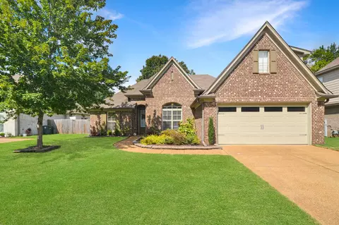 7878 Ivy Lake Ln, Memphis, TN 38133