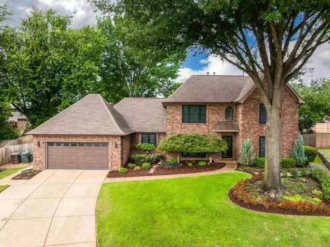 6295 Hawks Call Ln, Memphis, TN 38135