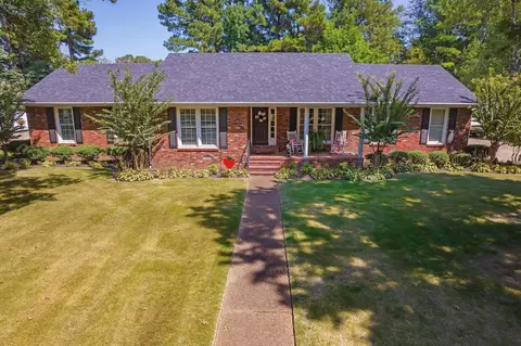 828 Mary Key Dr, Humboldt, TN 38343