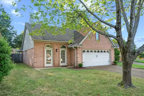 2226 Angel Crest Cir, Cordova, TN 38016