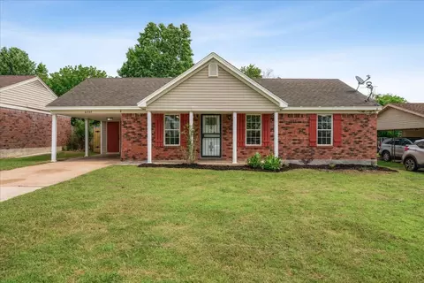 6354 Martinwest Dr, Millington, TN 38053