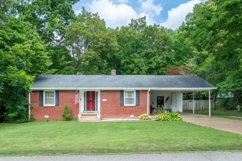 1004 Crestview St, Covington, TN 38019 photo 1