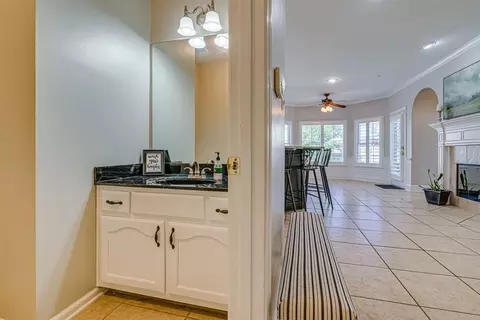 609 Roxburgh Dr, Collierville, TN 38017 photo 14