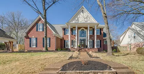 609 Roxburgh Dr, Collierville, TN 38017 photo 1