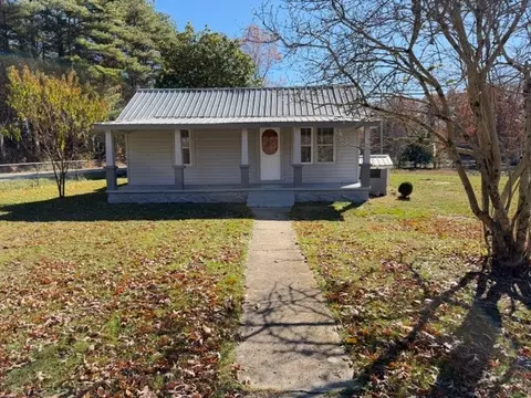 1758 Midway Rd, Sewanee, TN 37375