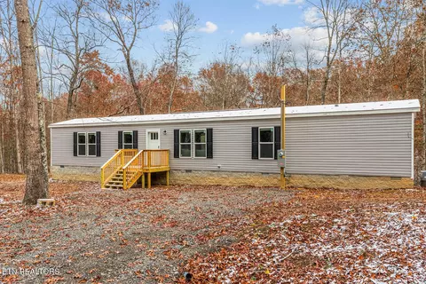 420 Chippewa Dr, Crossville, TN 38572