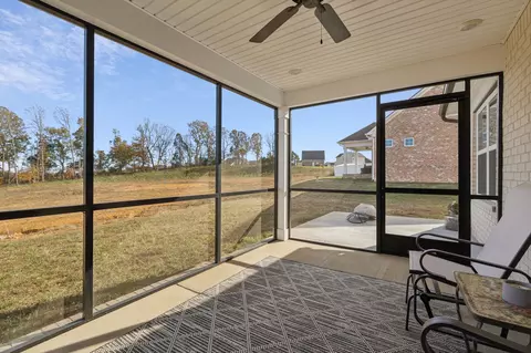 1166 Amber Hills Dr, Ashland City, TN 37015