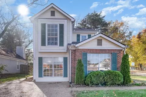 2600 Paddle Wheel Dr, Nashville, TN 37214