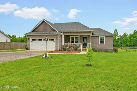 326 Stanley Hood Rd, Crossville, TN 38571