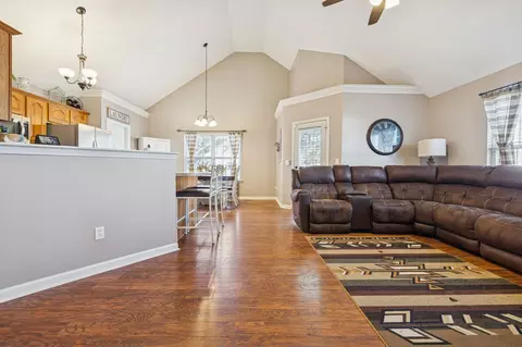 911 Compton Rd, Murfreesboro, TN 37130 photo 6