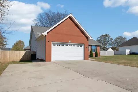 911 Compton Rd, Murfreesboro, TN 37130 photo 2