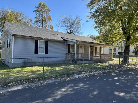 226 Hill St, Columbia, TN 38401